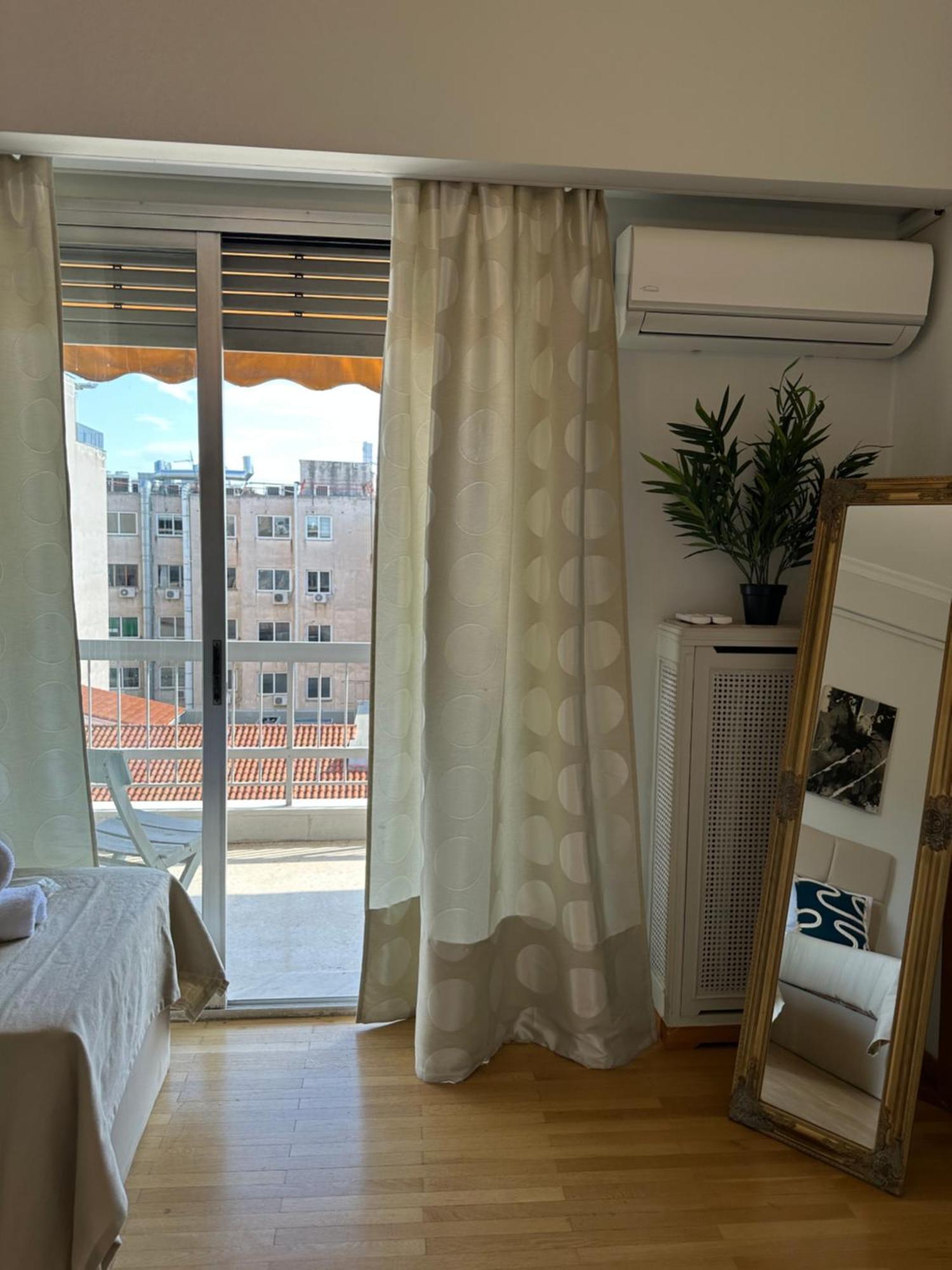 2 Bd Apt In Syntagma With Acropolis View Athén Kültér fotó