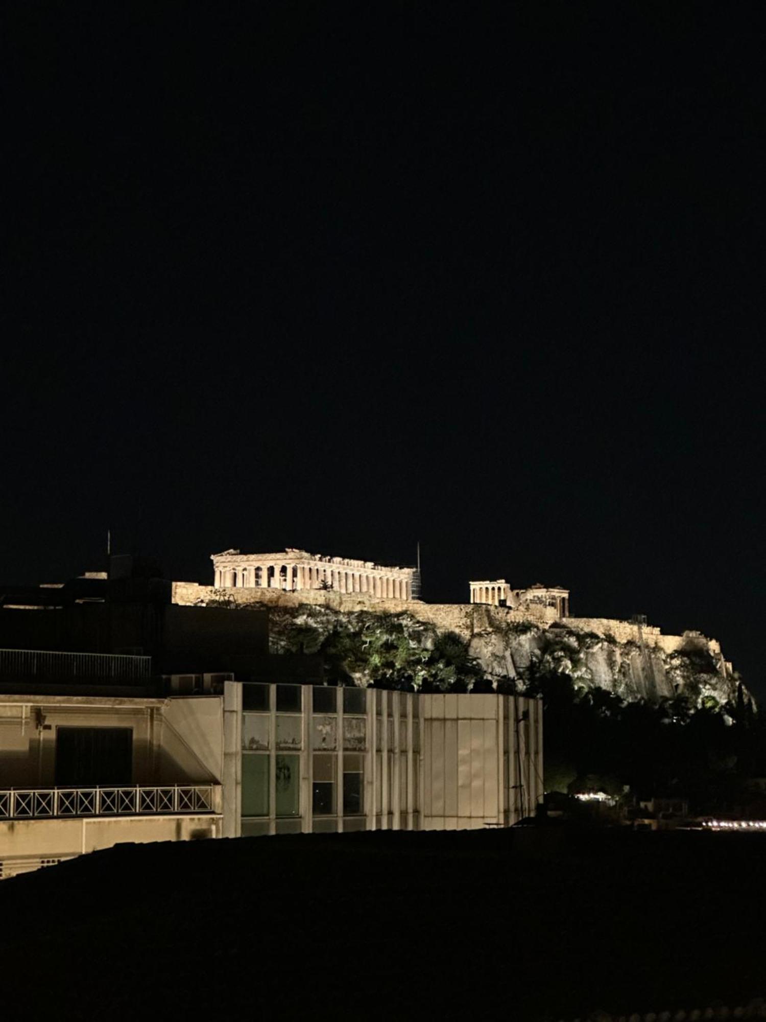 2 Bd Apt In Syntagma With Acropolis View Athén Kültér fotó